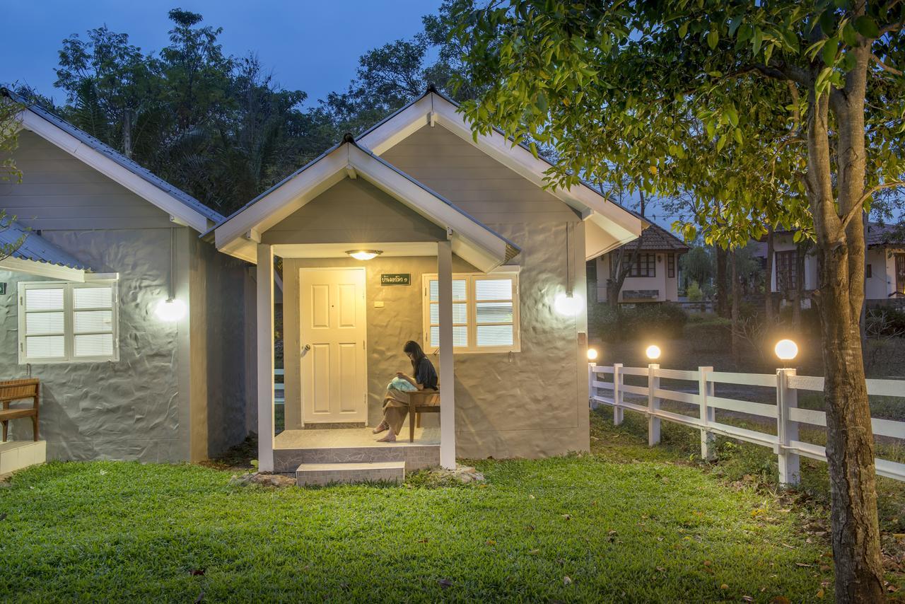 Ivy Cottage By Qiu Muak Lek Exterior photo