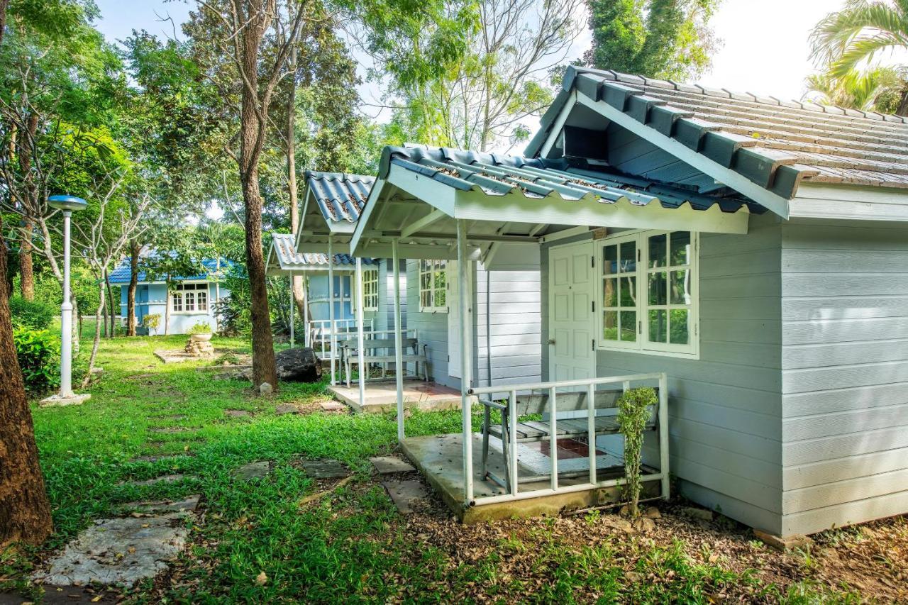 Ivy Cottage By Qiu Muak Lek Exterior photo