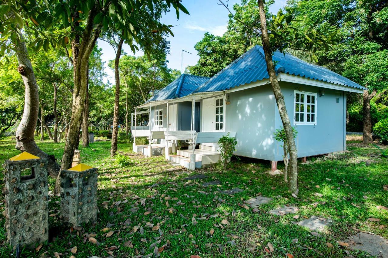 Ivy Cottage By Qiu Muak Lek Exterior photo